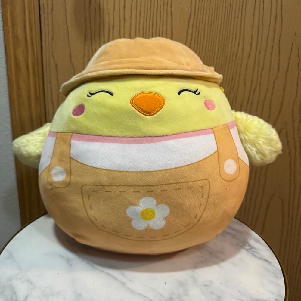 Aimee the chick Squishmellow